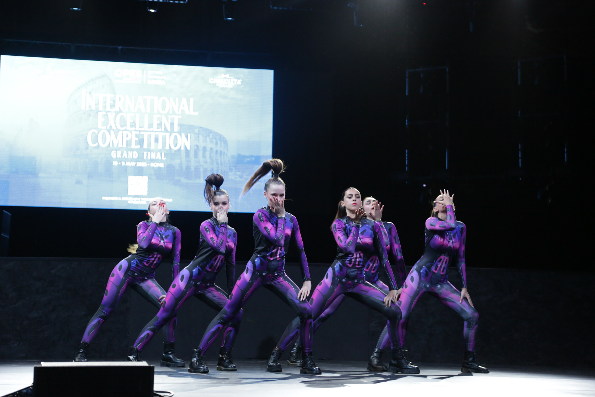 Dance World Experience-12